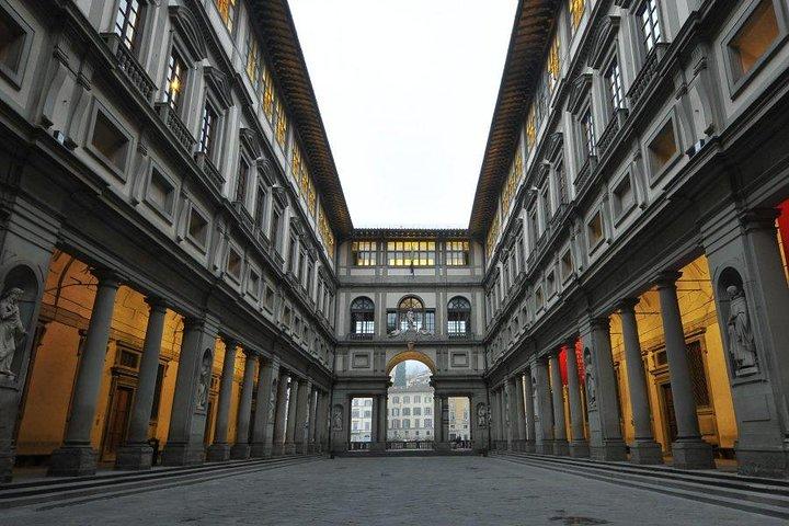 Uffizi Gallery Early Morning Entry - Guided Small Group Tour