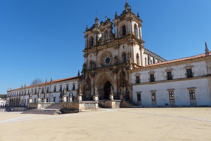 Private Tour "The Templars Treasure" to Tomar, Batalha and Alcobaça from Lisbon