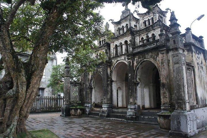 Eco Hoa Lu - Hang Mua Grotto - Trang An Boat tour from Hanoi