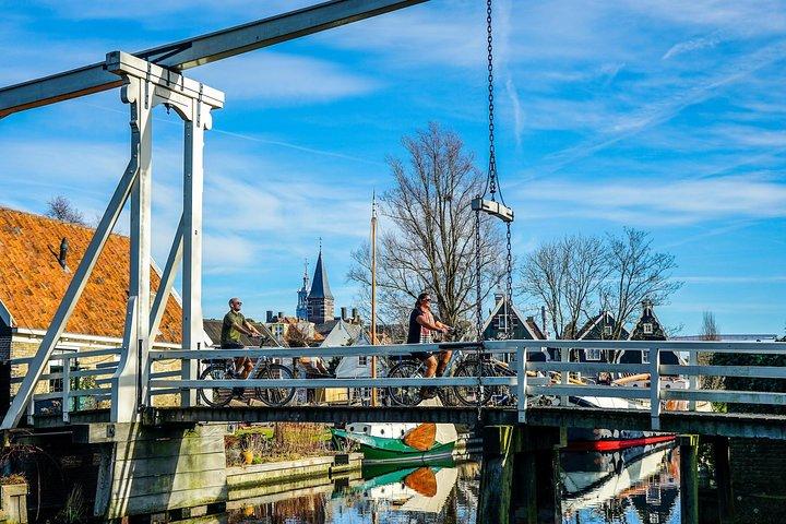Bike rental Volendam - Explore the Countryside of Amsterdam