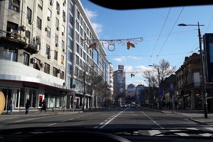 Belgrade sightseeing by car