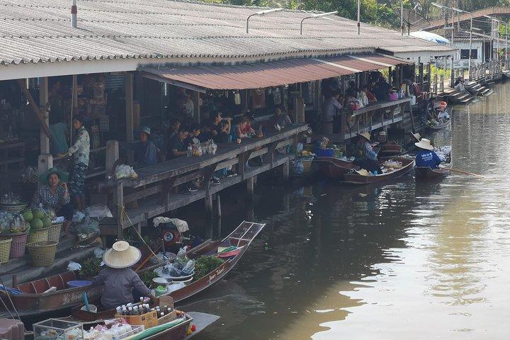 Thaka Floating Market: Thailand’s Most Authentic Experience