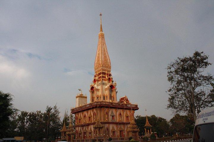 Private local city tour with english speaking driver