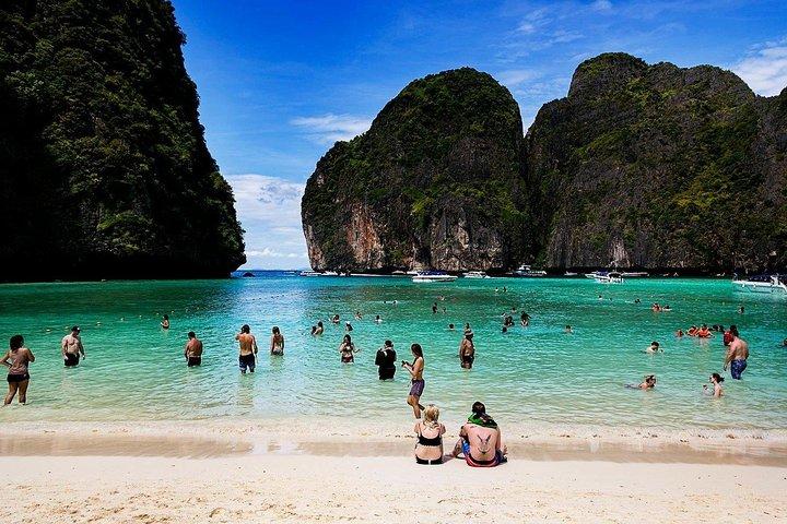 Private Tour Phi Phi Early Bird Premium Tour by Speed Boat