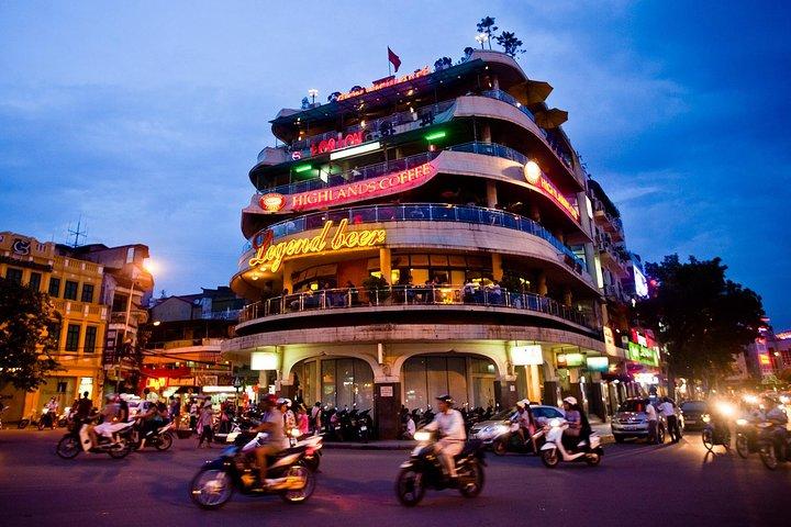 Best Street Food at Old Quarter of Hanoi with Locals