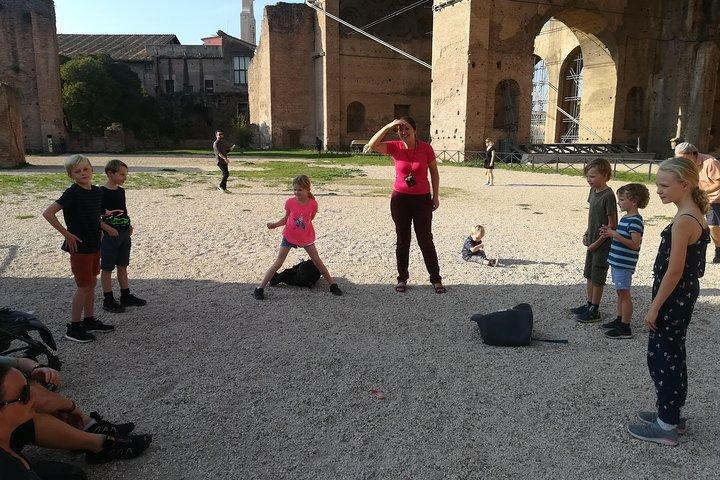 Kid-Friendly Colosseum Tour Led by Alessandra