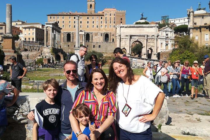 Kid-Friendly Colosseum Tour Led by Alessandra