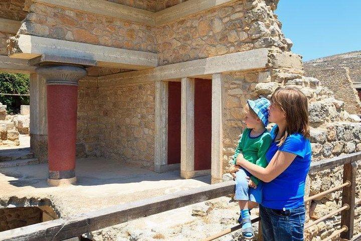 Knossos Museum and Heraklion tour from Rethymno