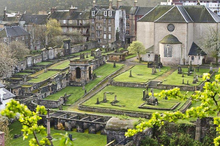 Edinburgh Darkside Walking Tour: Mysteries, Murder and Legends
