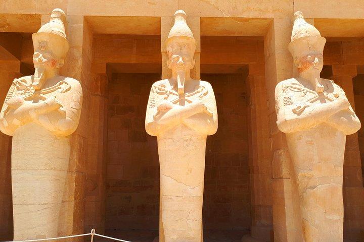 Private Guided Tour to Best Monuments of Luxor's West Bank