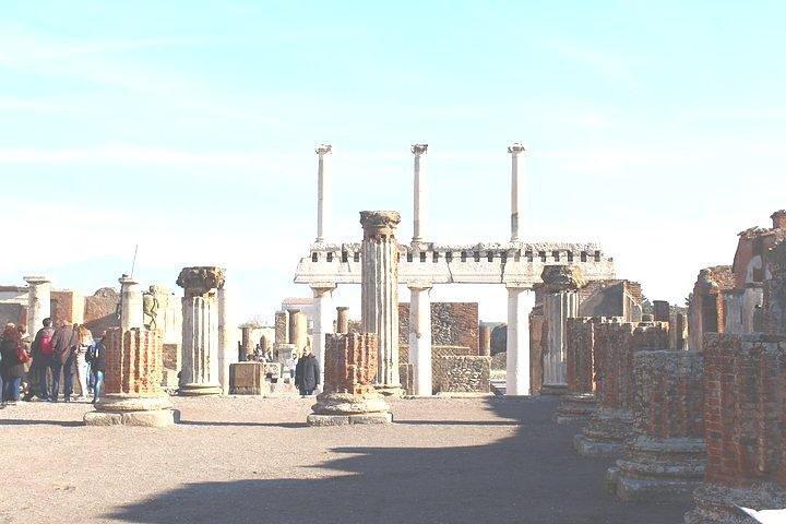 Rome to Pompeii & Positano Day Trip with Hotel Pick Up & Skip The Line Tickets