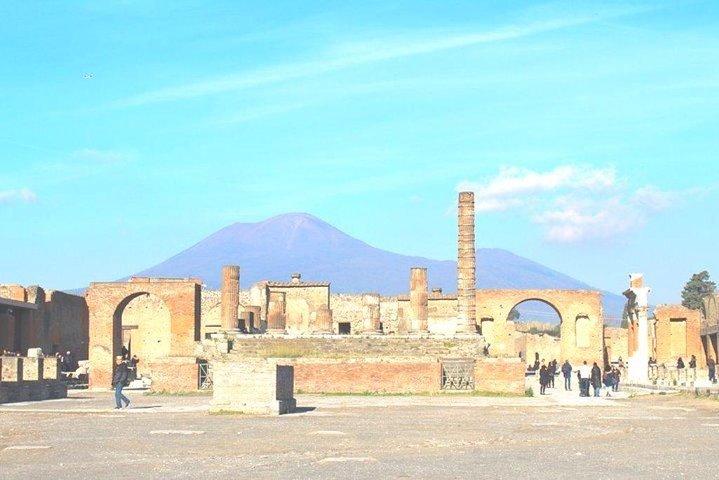 Rome to Pompeii & Positano Day Trip with Hotel Pick Up & Skip The Line Tickets