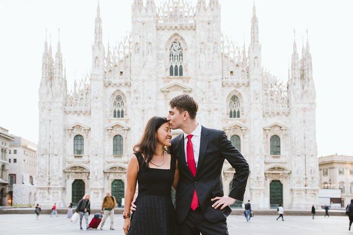 Private Vacation Photography Session with Local Photographer in Milan