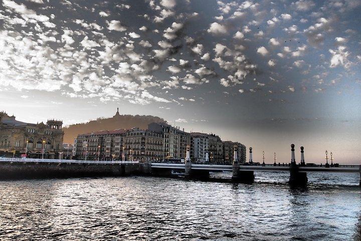 San Sebastian Highlights Private City Tour with Hotel Pick up