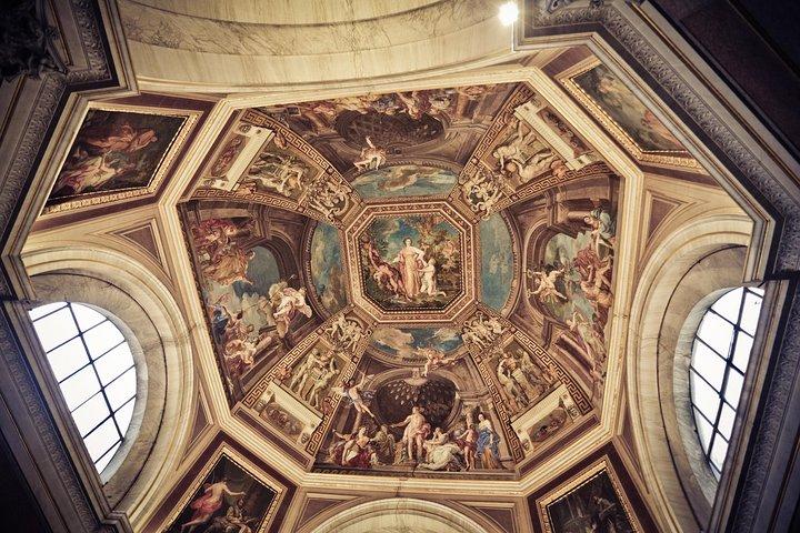 Small-Group Tour: Vatican Museums, Sistine Chapel & Pickup