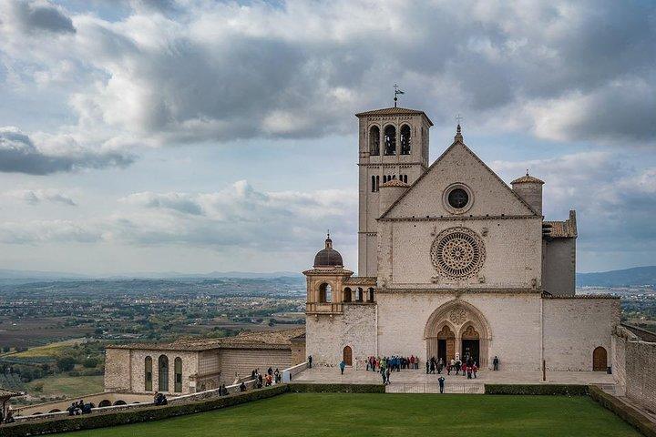 Assisi and Cascia Private Day Tour from Rome with Lunch