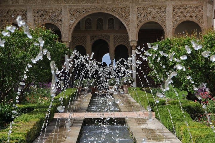Skip the Line Alhambra Guided Tour