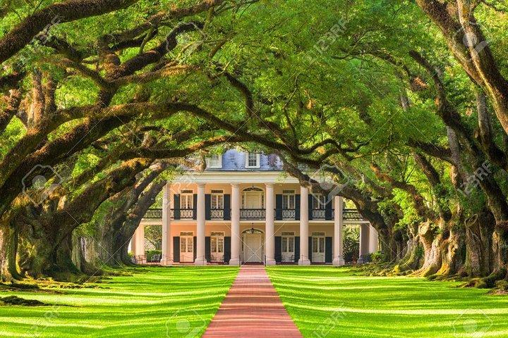 Oak Alley Plantation Tour with Hotel Pickup