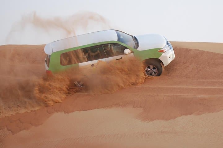 Morning Safari by 4x4 from Dubai with Sand Boarding