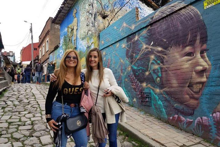 La Candelaria, Mount Monserrate and Museo del Oro in One Day in Bogota