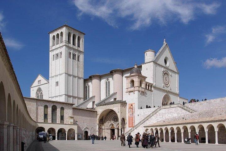 Assisi and Cascia Private Day Tour from Rome with Lunch