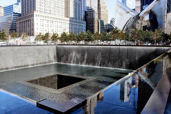 Manhattan Group Tour Including Wall Street and 911 Memorial
