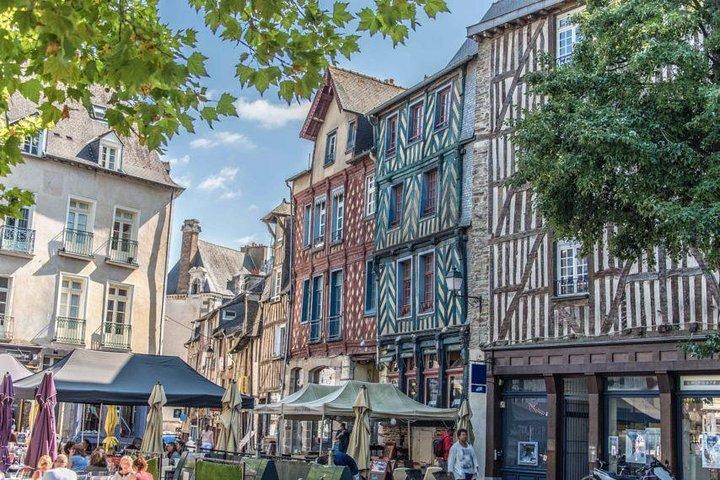 Private Transfer from Mont Saint-Michel to Rennes - Up to 7 People