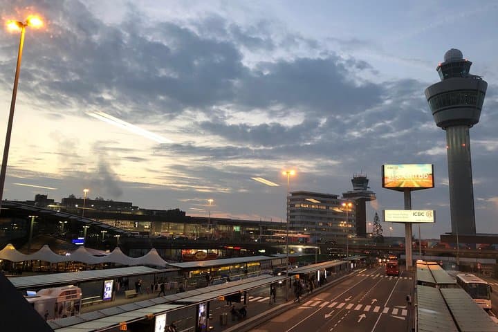 Private transfer Amsterdam (AMS) to/from Brussels
