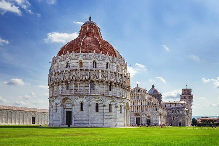 Full-Day Private Pisa and Lucca Tour with optional Leaning Tower