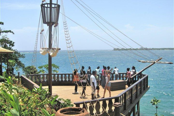 Bob Marley's Nine Mile Admission and Guided Tour from Montego Bay