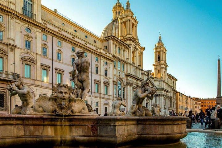 Rome 4 Hours Private Guided Tour with Pickup in Luxury Minivan