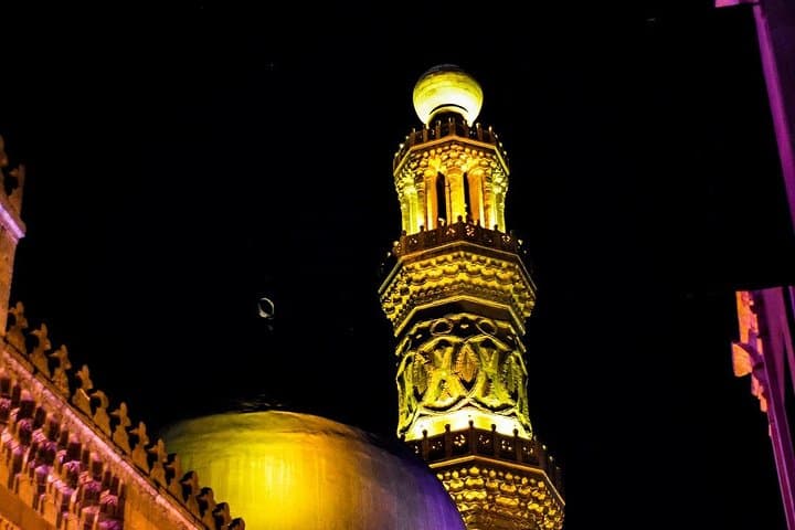 Private Tour To Islamic Cairo and Khan El-Khalili Tourist Bazaar