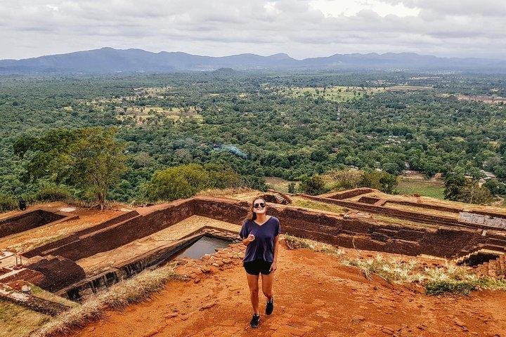 Private Arrival Transfer : Airport to Sigiriya