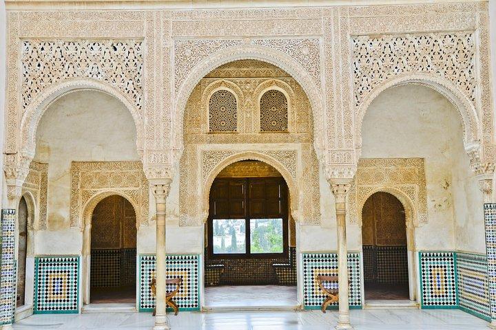 6-Day Guided Tour Andalusia & Madrid from Lisbon