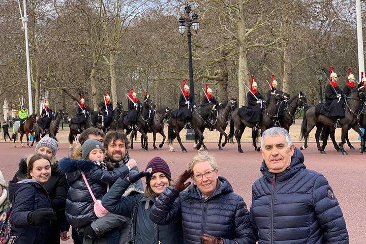Private Black Cab Tour of London's Icons & Hidden Treasures
