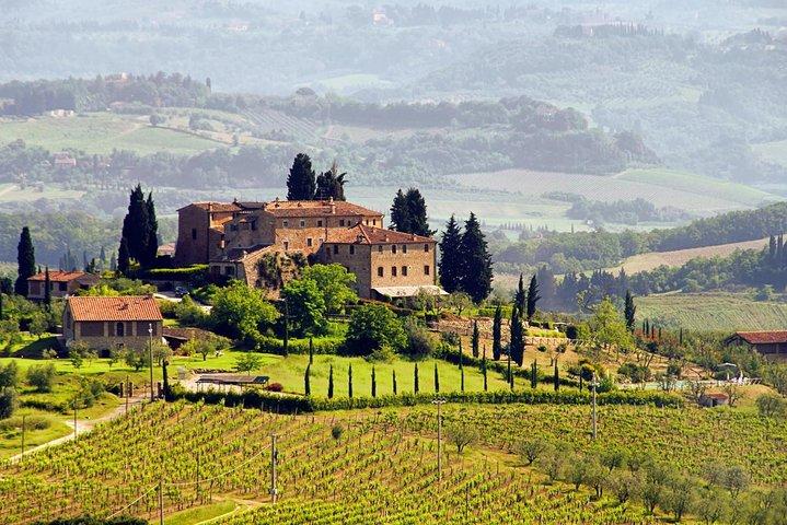 Day Tour of Tuscany from Rome – 10 Hours (private cab)