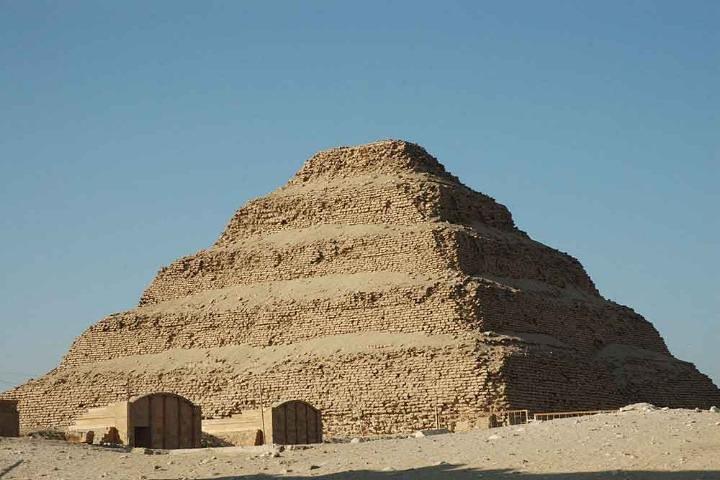 Cairo: Pyramids, Memphis, Sakkara day trip at no extra cost.
