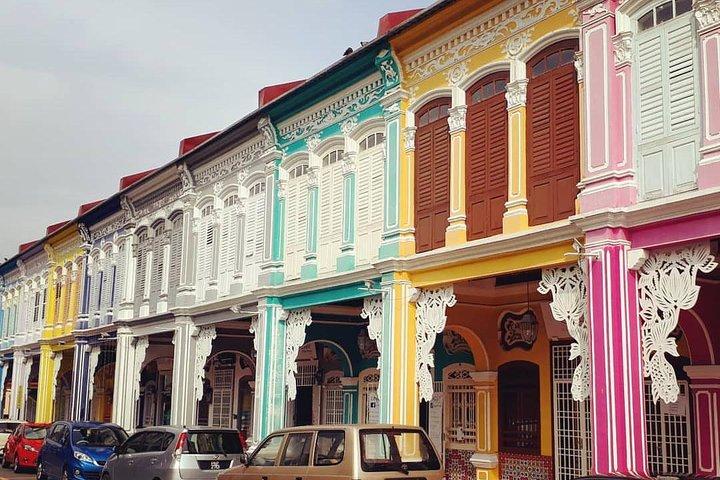 Penang City & Temple Tour with Penang Hill Funicular (6 Hours)
