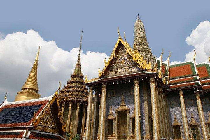 Damnern Saduak Floating Market, Grand Palace and Wat Phra Keo Tour from Bangkok