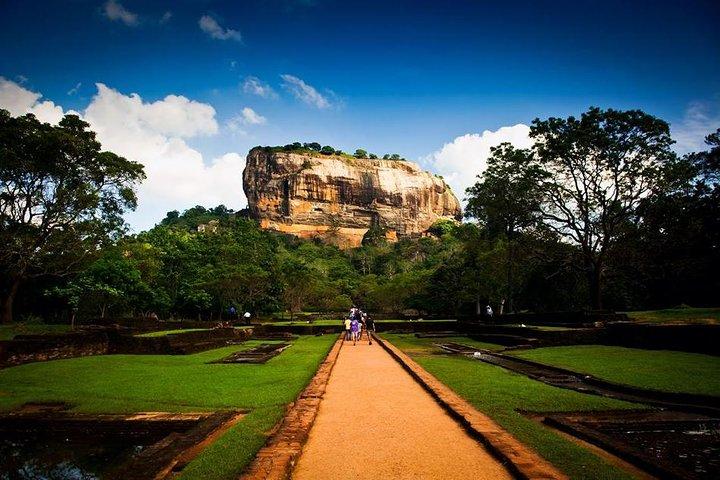 Discover Sri Lanka in eight days tour