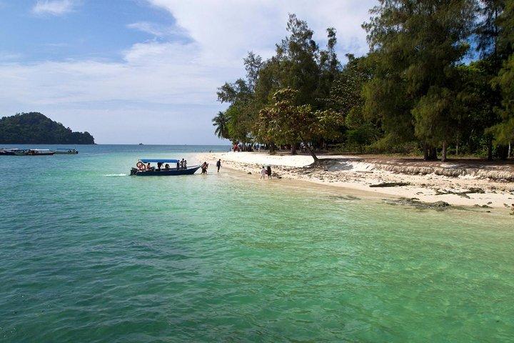 Langkawi Island Hopping Boat Tour with Return Transfer