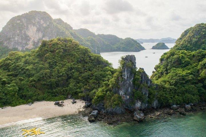 3 Days 2 Nights on Swan Cruises visiting Bai Tu Long bay Thien Canh Son cave