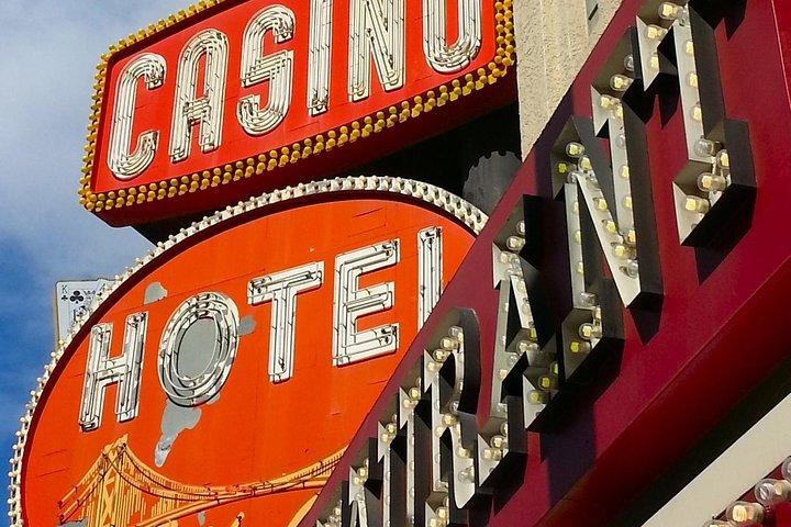 Las Vegas Downtown & Fremont Street - Guided Walking Tour