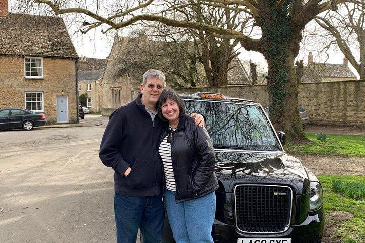 Downton Abbey and Castle Taxi Tour from London with Hotel Pickup