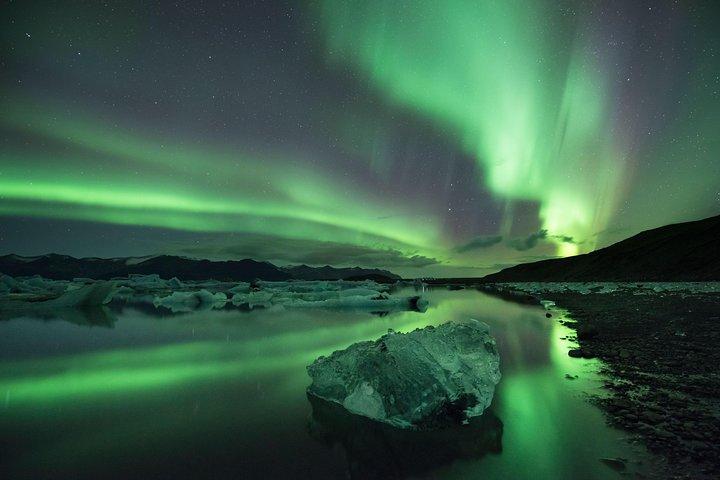 Northern Lights Small Group Guided Tour from Reykjavik