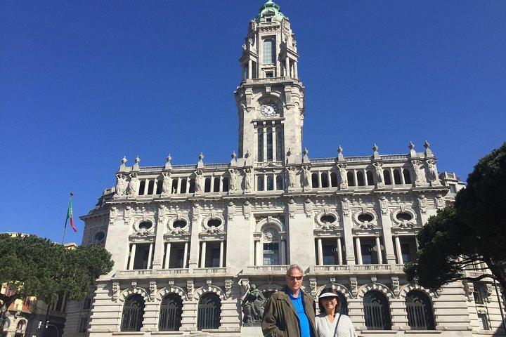 Authentic Oporto Walking Tour with Wine Tasting