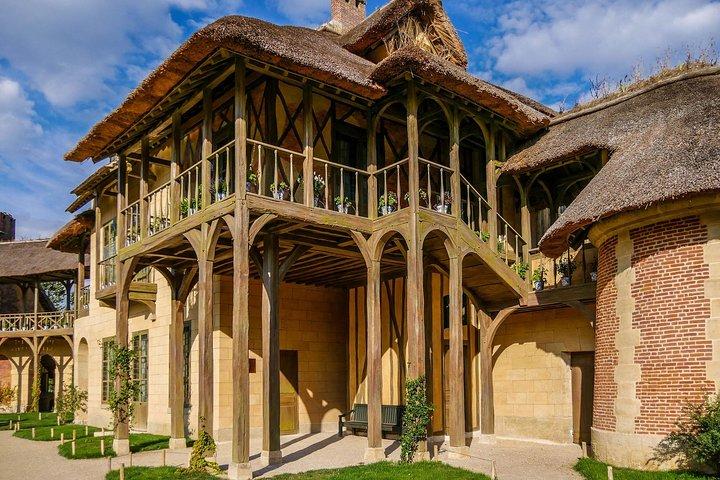 Versailles Private Day Excursion with Palace, Gardens & Trianon