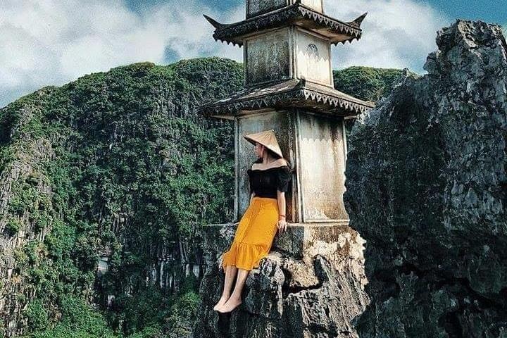 Tam Coc Hoa Lu Ancient Capital Deluxe Tour depart from Hanoi Old Quarter