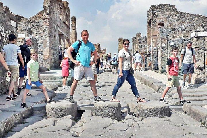Skip the line Pompeii Tour for Kids and Families