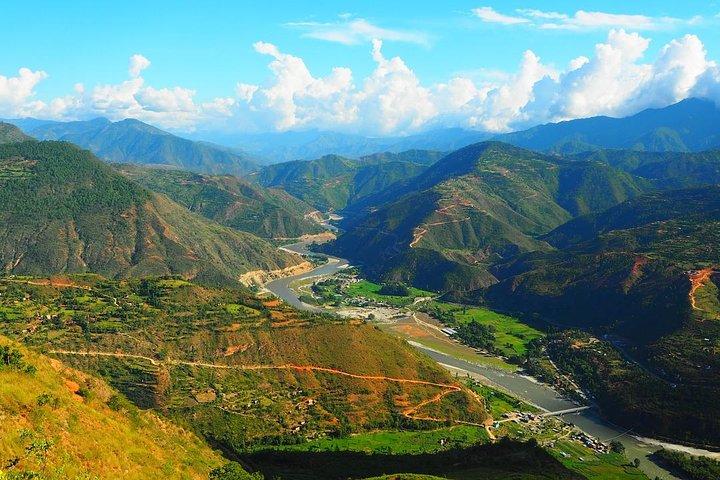 Annapurna Ghorepani Poon Hill trek from Pokhara short and easy hike in Himalaya